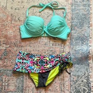 Super cute women’s swimsuit!